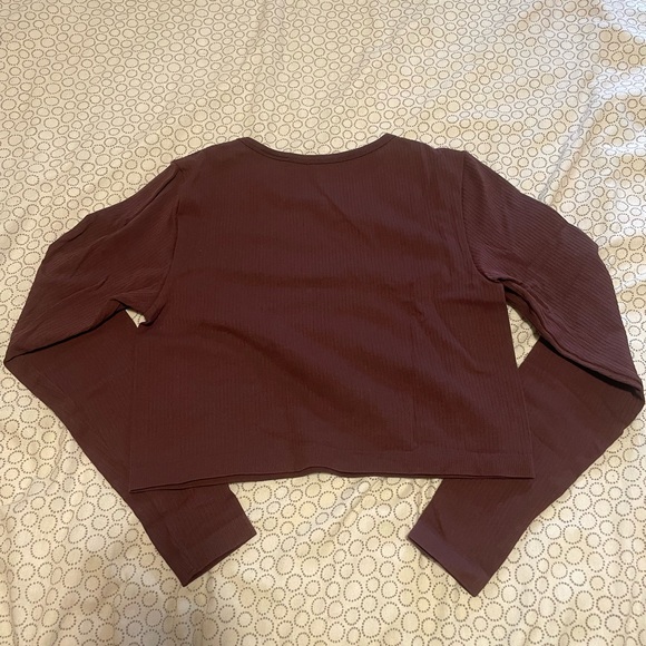 H&M Cropped Sport Long Sleeve - Picture 2 of 4